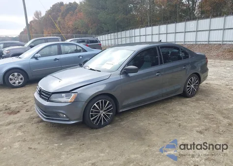 2017 Volkswagen Jetta 1.8T Sport z USA, uszkodzony, nr VIN 3VWD17AJ3HM289329